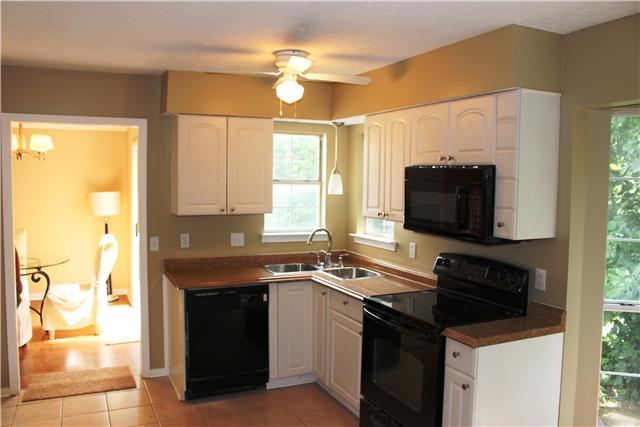821 Bishopsgate Road Antioch, TN 37013 - Photo 6 of 14