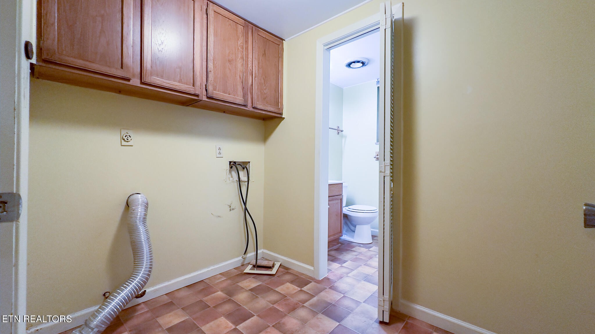 953 Kevin Road, Unit 9 Knoxville, TN 37923 - Photo 24 of 27 Gallery Image 24
