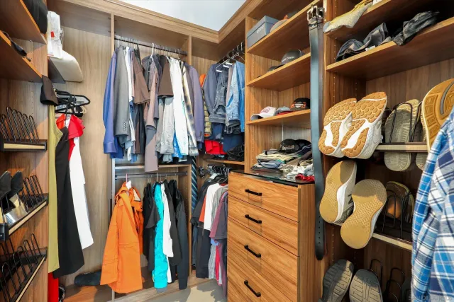 $2,140,000 | 888 West E Street, Unit 502, San Diego, CA 92101