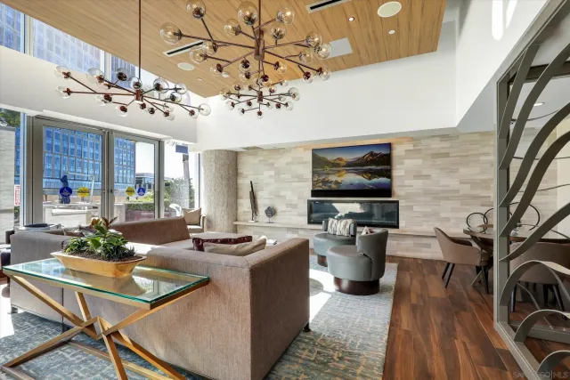 $2,140,000 | 888 West E Street, Unit 502, San Diego, CA 92101