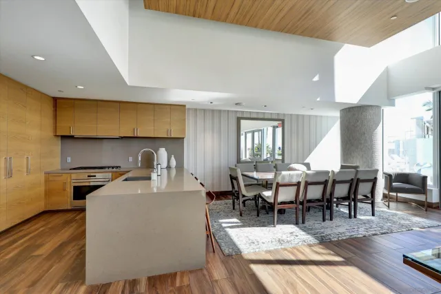 $2,140,000 | 888 West E Street, Unit 502, San Diego, CA 92101