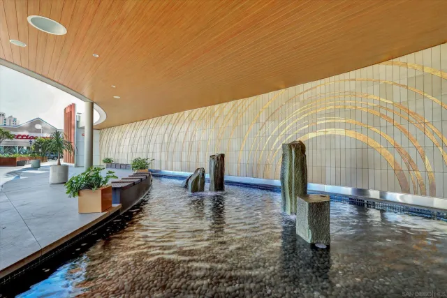 $2,140,000 | 888 West E Street, Unit 502, San Diego, CA 92101