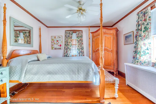 $929,000 | 58 Conyingham Avenue | Randall Manor