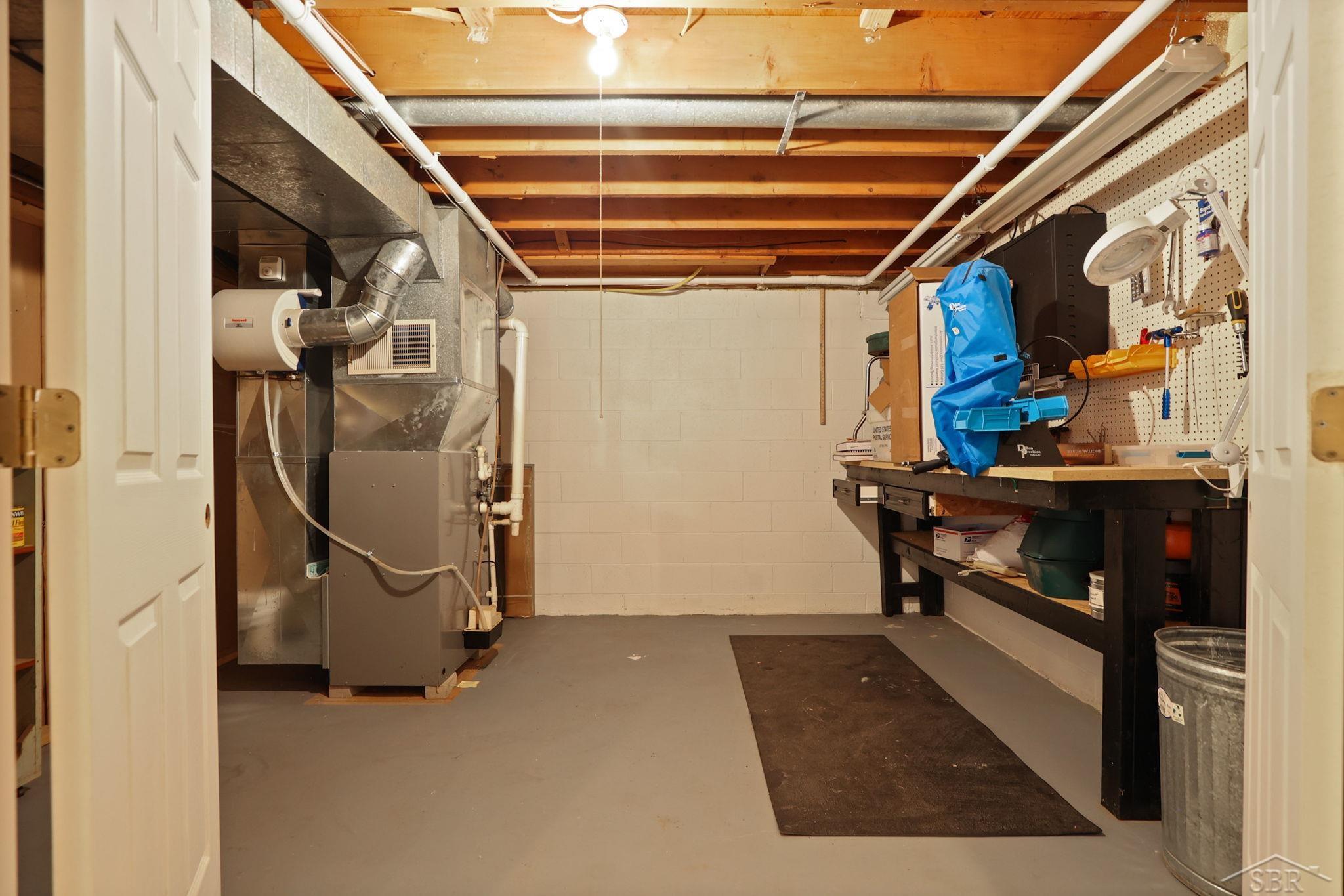 6825 McCarty Road Saginaw, MI 48603 - Photo 21 of 33 50178389-f1f3e097-3a6b-4fa3-9900-0ffd542ee2a6.JPG
