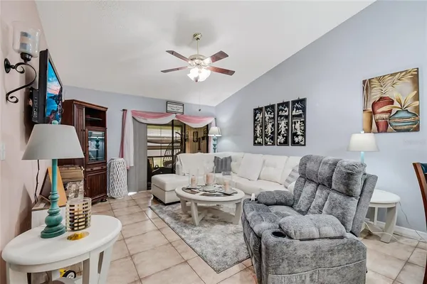 $260,000 | 2818 Shannon Oak Court, St. Cloud, FL 34769