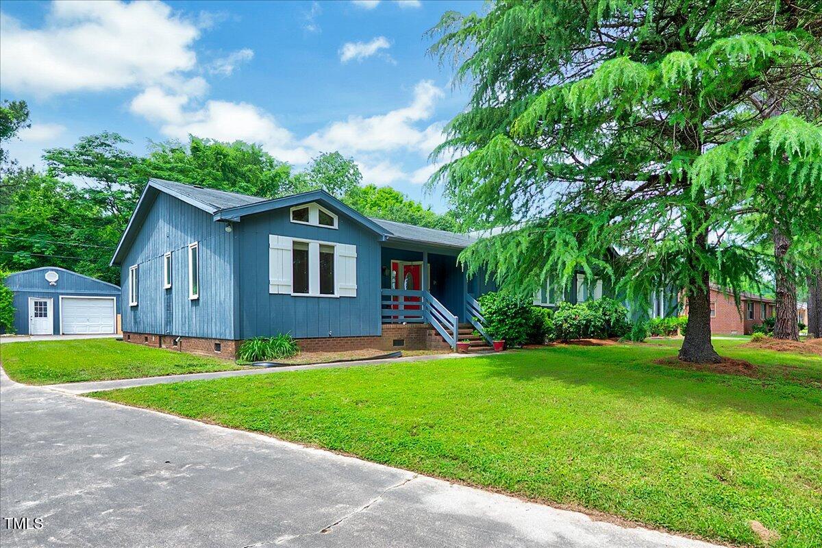 1732 Farmington Road Rocky Mount, NC 27801 - Photo 5 of 37 04-1728 Farmington Rd-4