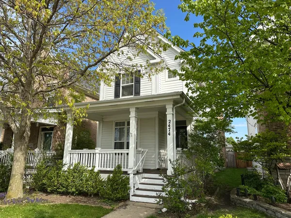 $899,000 | 2474 West Lake Avenue, Glenview, IL 60026