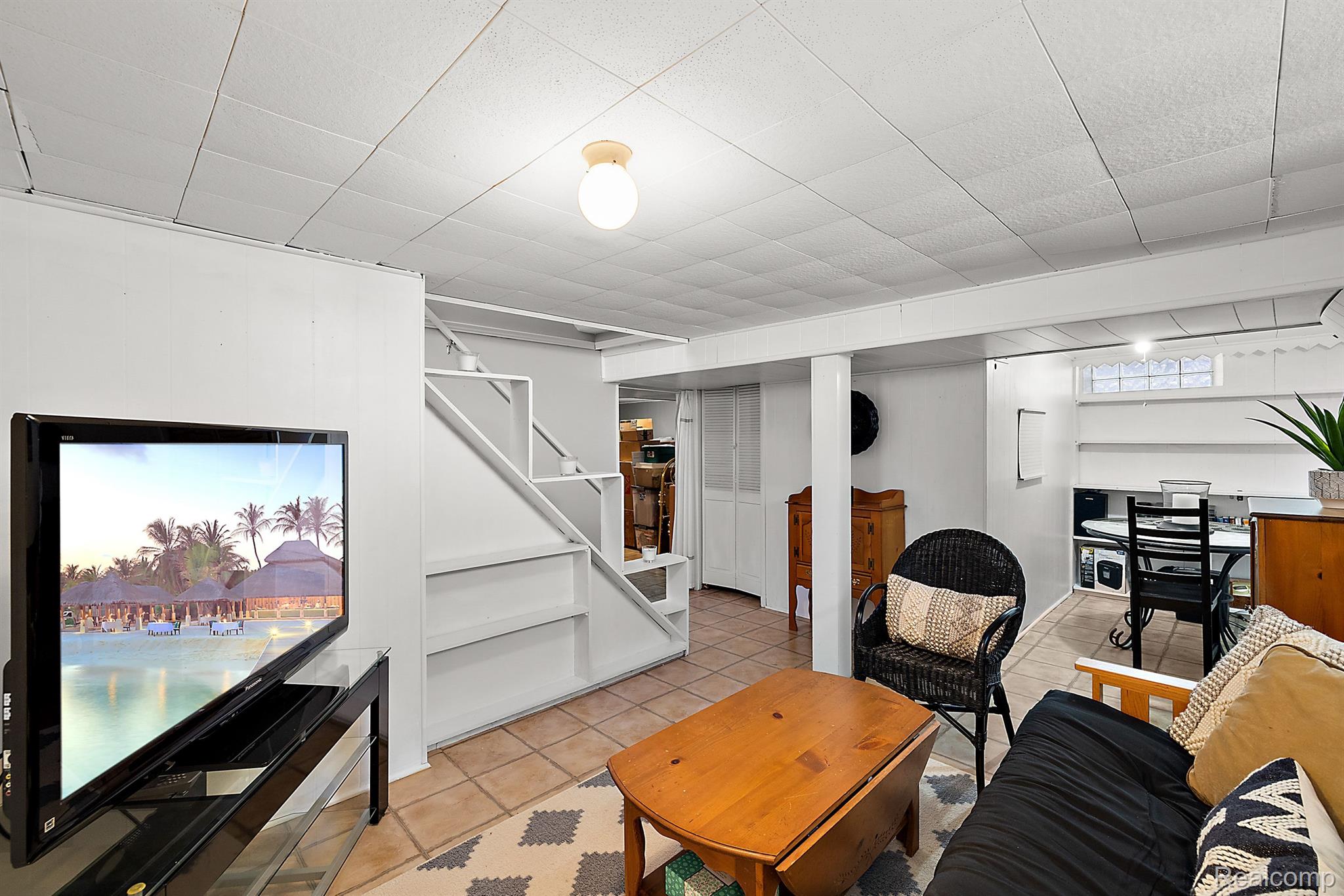 3328 Chester Road Royal Oak, MI 48073 - Photo 32 of 42 Gallery Image 32