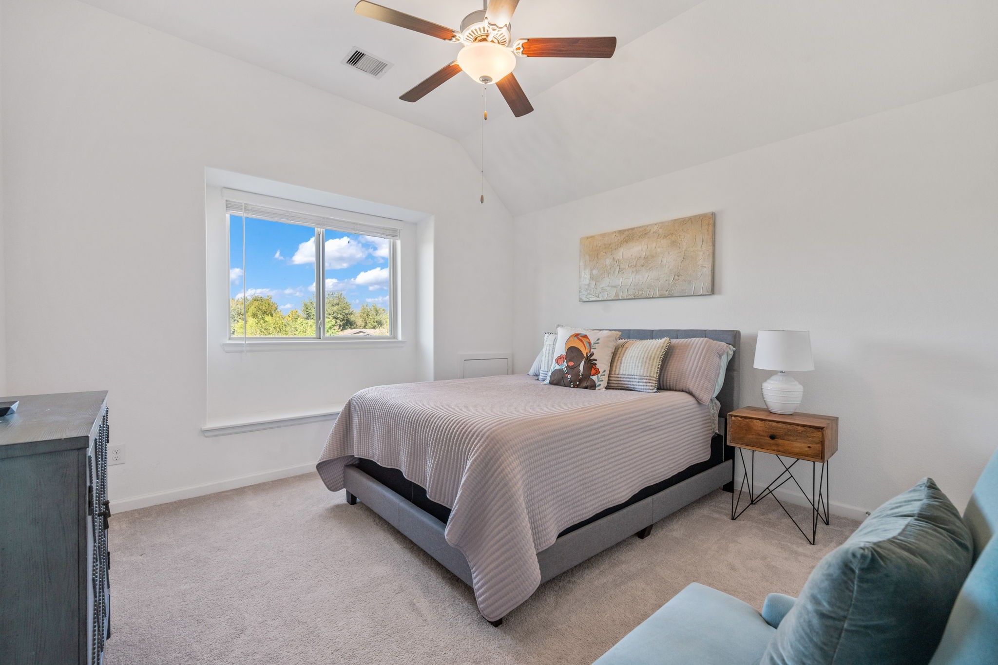 4218 Redford Valley Road Rosharon, TX 77583 - Photo 18 of 36 a bedroom with a bed and window