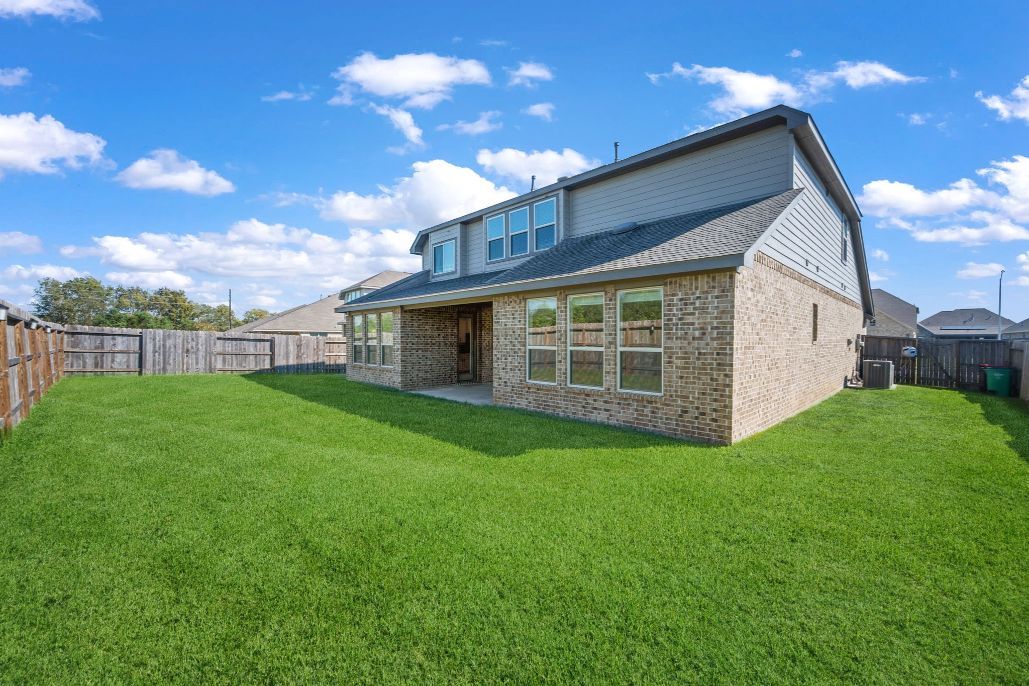4218 Redford Valley Road Rosharon, TX 77583 - Photo 27 of 36 a view of a house with backyard