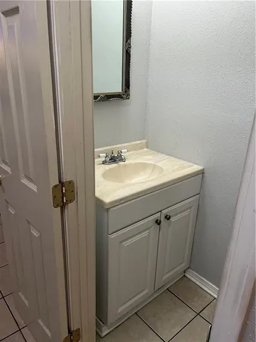 $1,400 | 4905 Hearst Street, Metairie, LA 70001