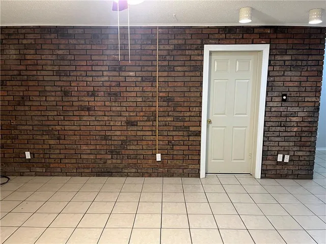 $1,400 | 4905 Hearst Street, Metairie, LA 70001