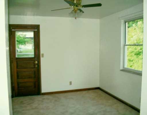 1160 Hazlett Road Pittsburgh, PA 15237 - Photo 3 of 4 Dining Room.