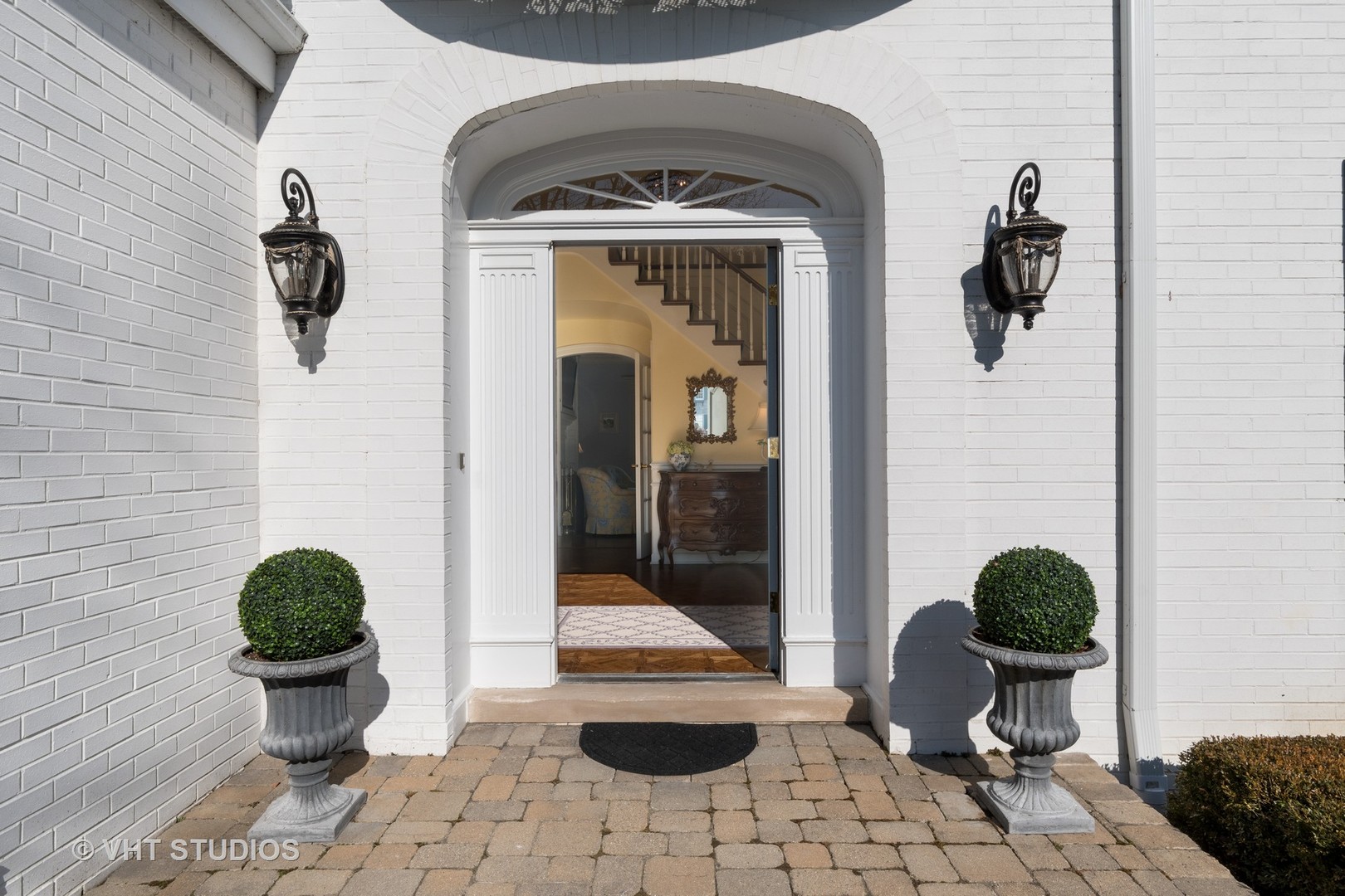 1401 Lake Road Lake Forest, IL 60045 - Photo 2 of 39