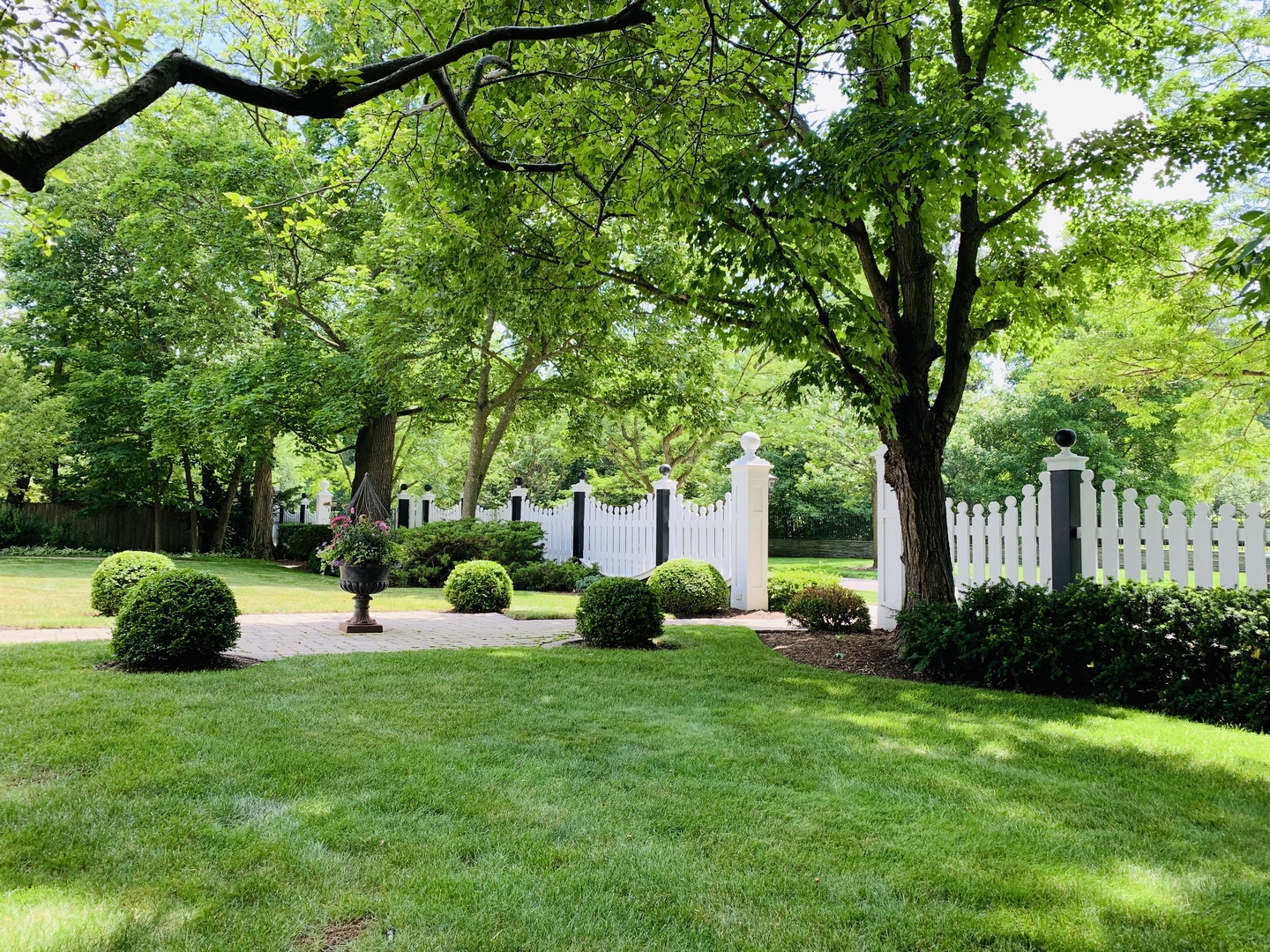 1401 Lake Road Lake Forest, IL 60045 - Photo 34 of 39