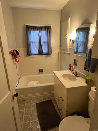 $175,000 | 342 Indiana Avenue, Sullivan, IN 47882