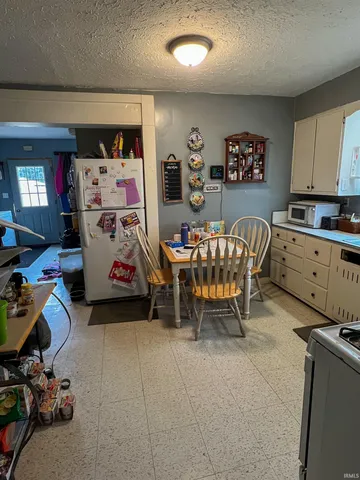 $175,000 | 342 Indiana Avenue, Sullivan, IN 47882