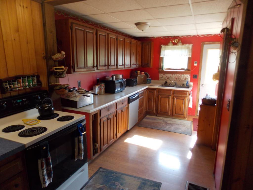 1297 East Burke Road Lyndon, VT 05851 - Photo 4 of 13 Gallery Image 4
