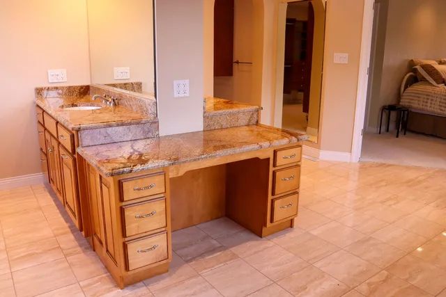 $550,000 | 3900 Pine Hill Road, Sterling, IL 61081