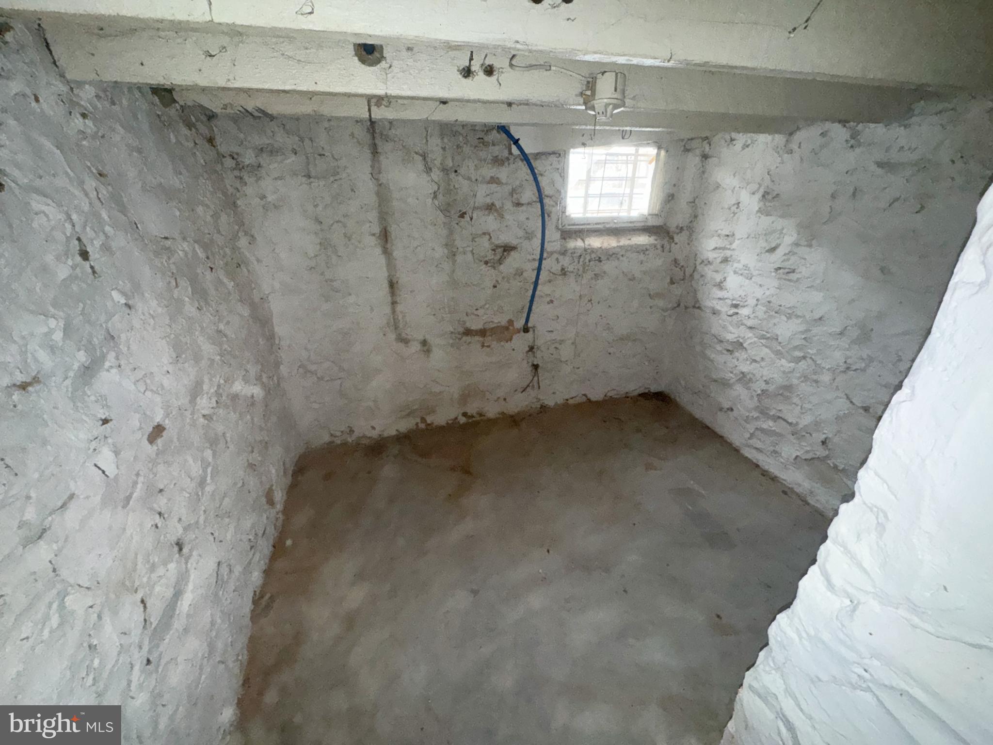 2801 Presbury Street Baltimore, MD 21216 - Photo 17 of 17 a view of a bathroom