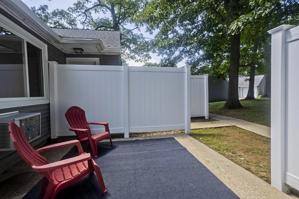 91 Partridge Lane, Unit 91 Chicopee, MA 01022 - Photo 22 of 26