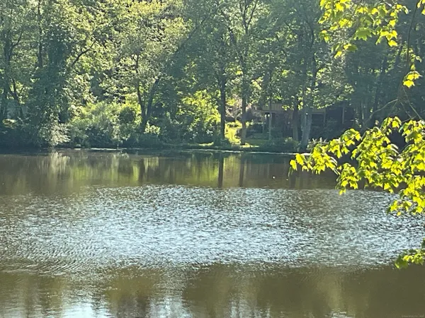 $279,000 | 176 Picketts Ridge Road, Redding, CT 06896