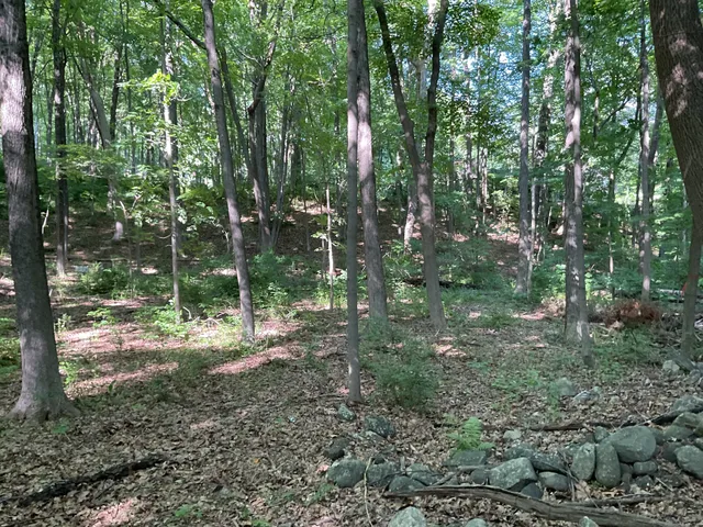 $279,000 | 176 Picketts Ridge Road, Redding, CT 06896