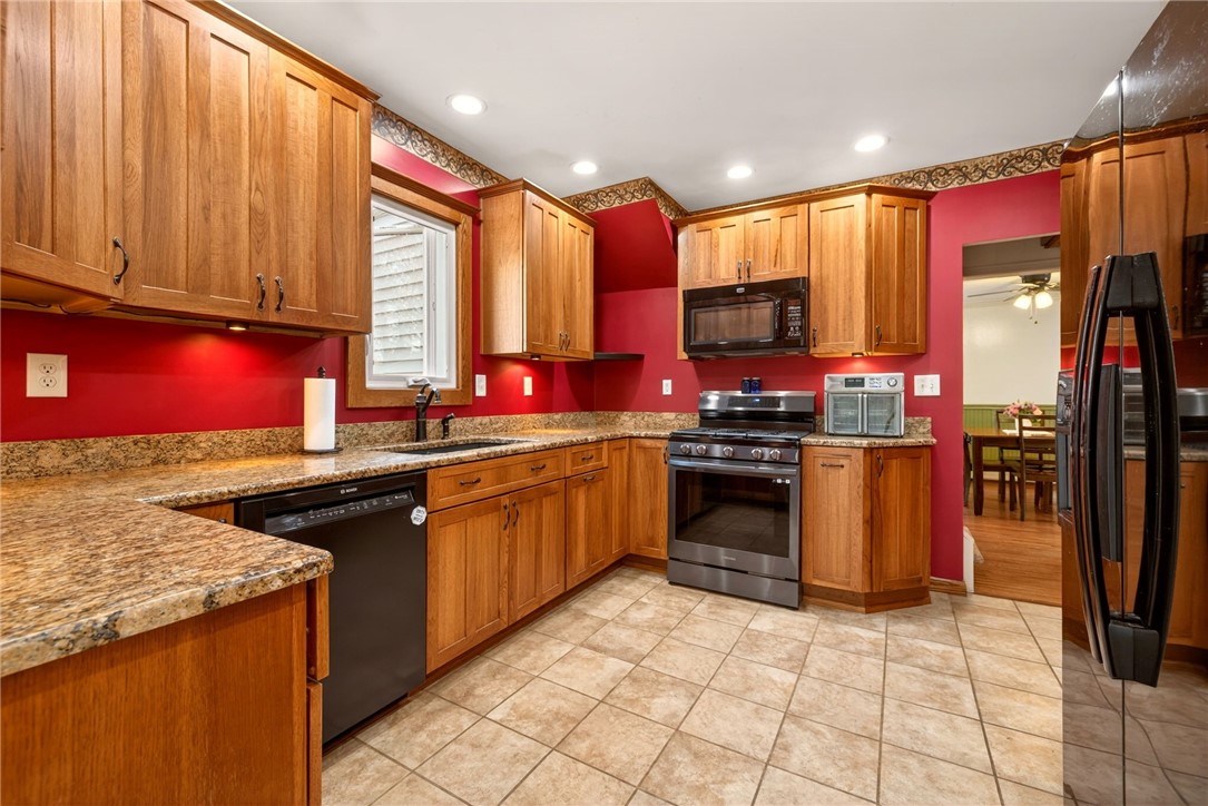 41 Frank Street Perinton, NY 14450 - Photo 12 of 15