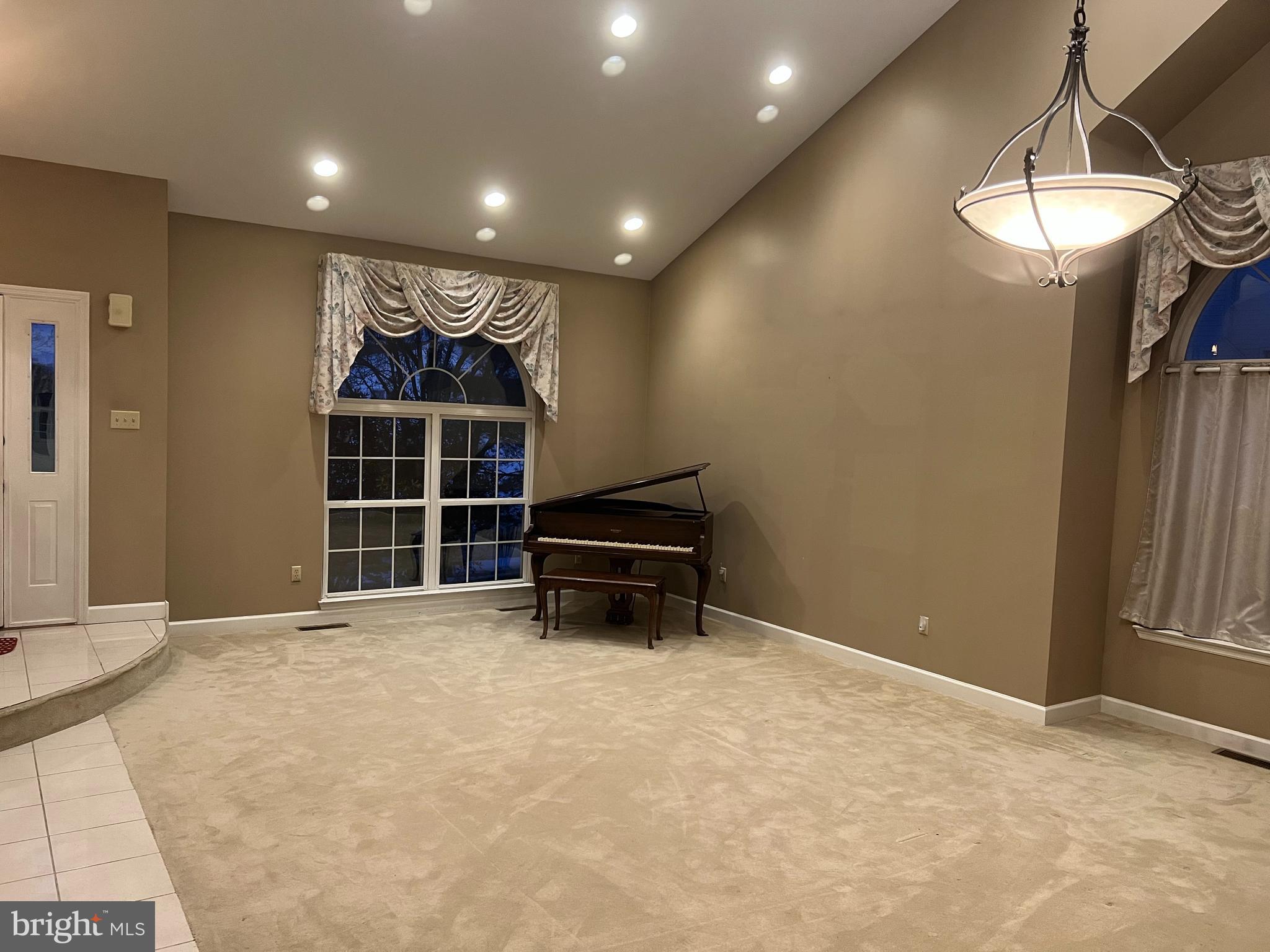 1 Overview Court Reading, PA 19607 - Photo 3 of 27 2 Story Living Room
