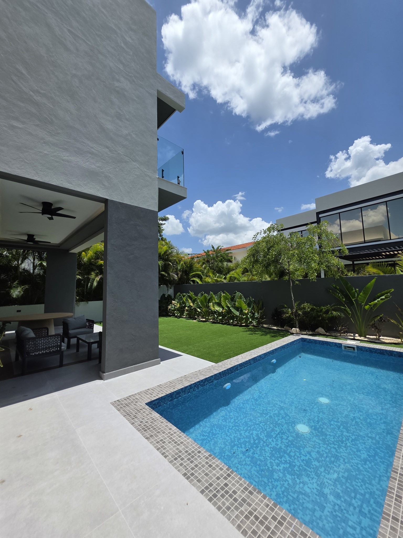 17 Oasis Salem, undefined 97302 - Photo 9 of 24 Refresh yourself in this pool