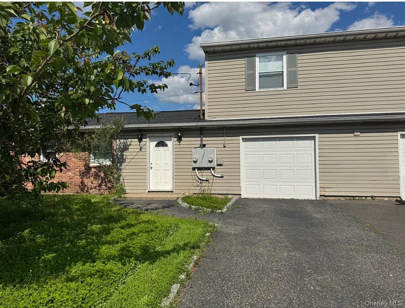 1 Eisenhower Road Centereach, NY 11720 - Photo 1 of 16