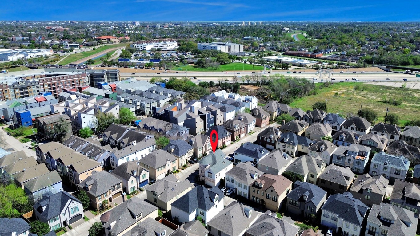 6302 Hermann Lake Drive Houston, TX 77021 - Photo 49 of 50 an aerial view of a city