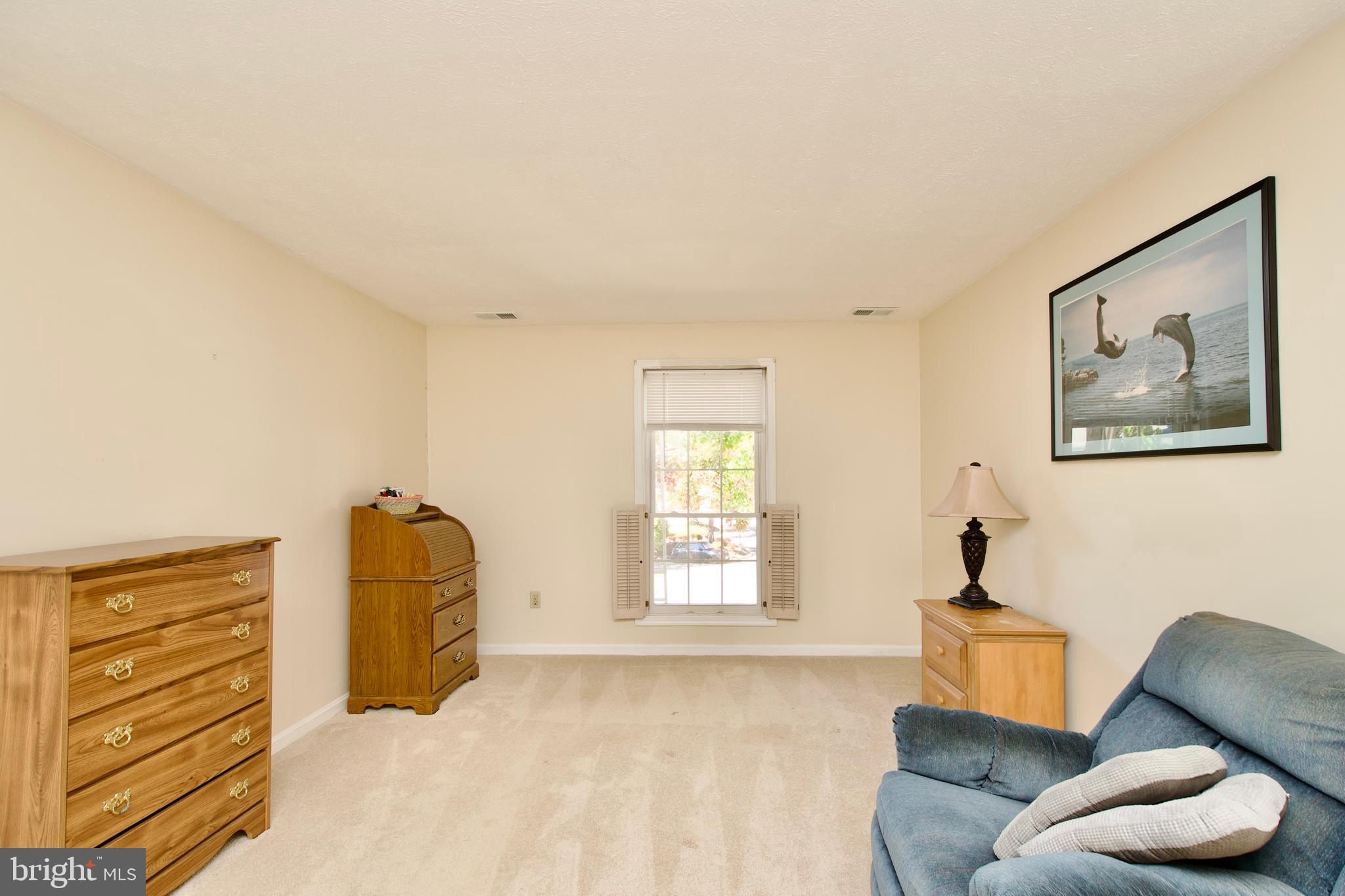 10066 Oakton Terrace Road, Unit 10066 Oakton, VA 22124 - Photo 27 of 35 Primary Alt