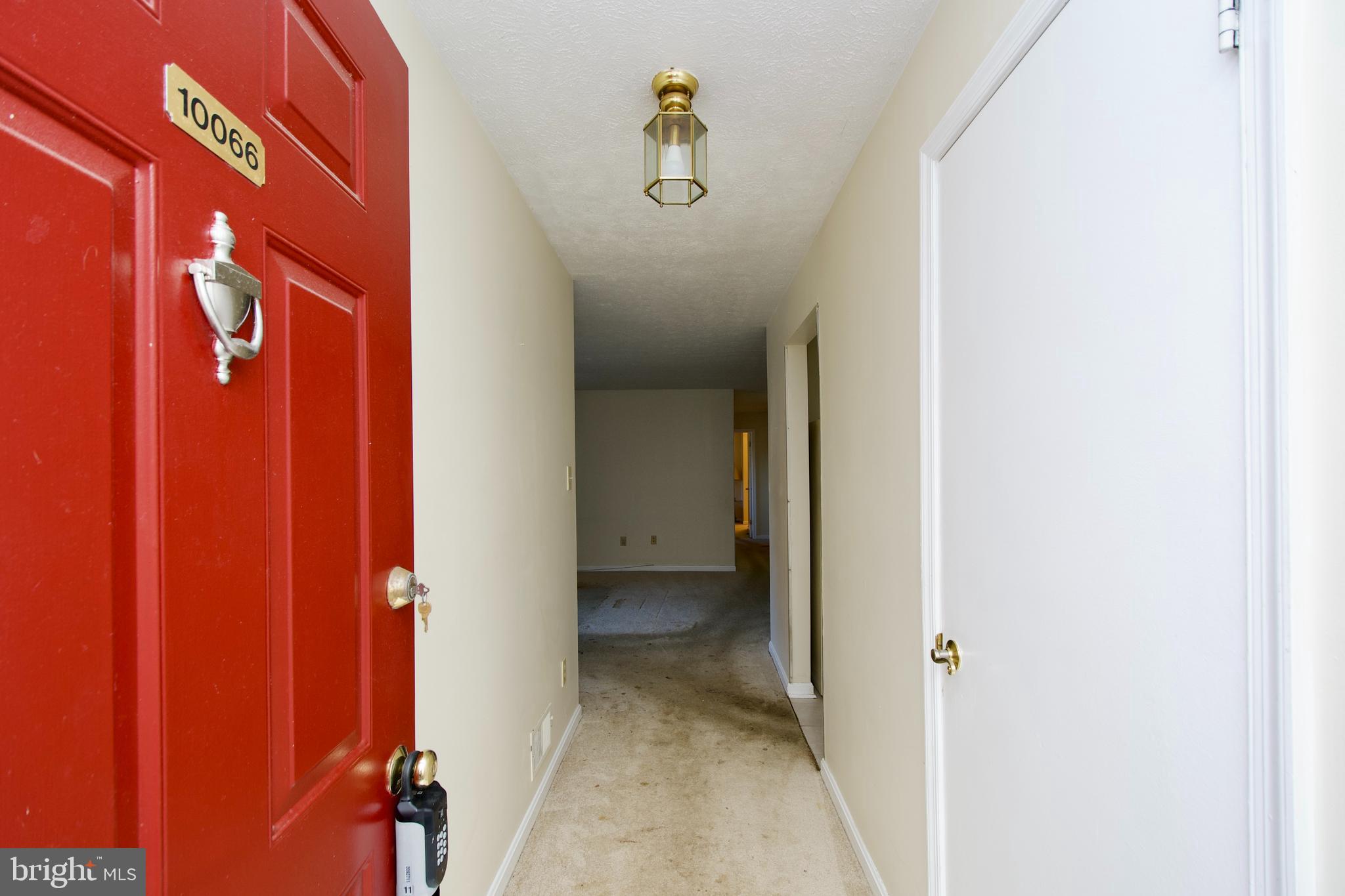 10066 Oakton Terrace Road, Unit 10066 Oakton, VA 22124 - Photo 5 of 35 Entry Hall