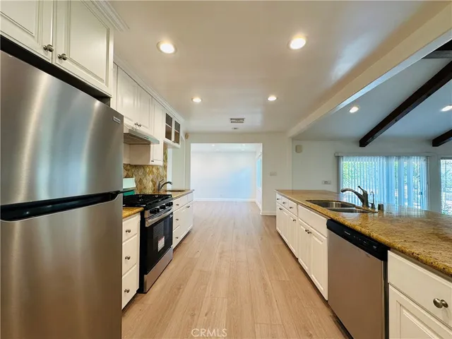 $7,700 | 5148 Otis Avenue, Tarzana, CA 91356