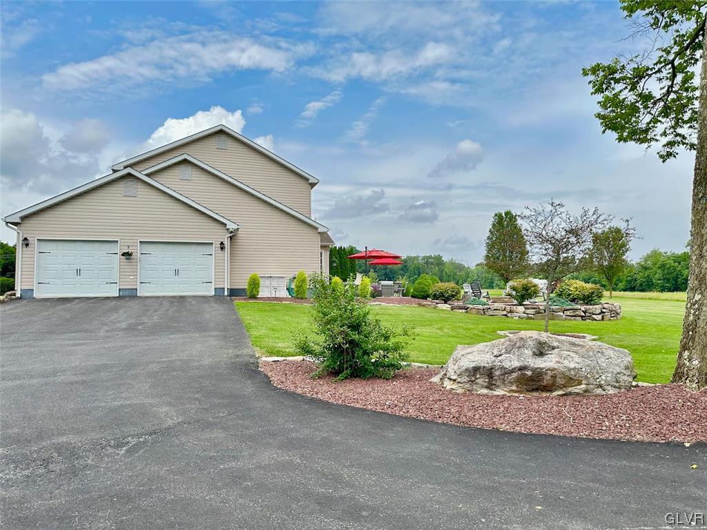 469 O. W. Road Bangor, PA 18013 - Photo 4 of 45 Gallery Image 4