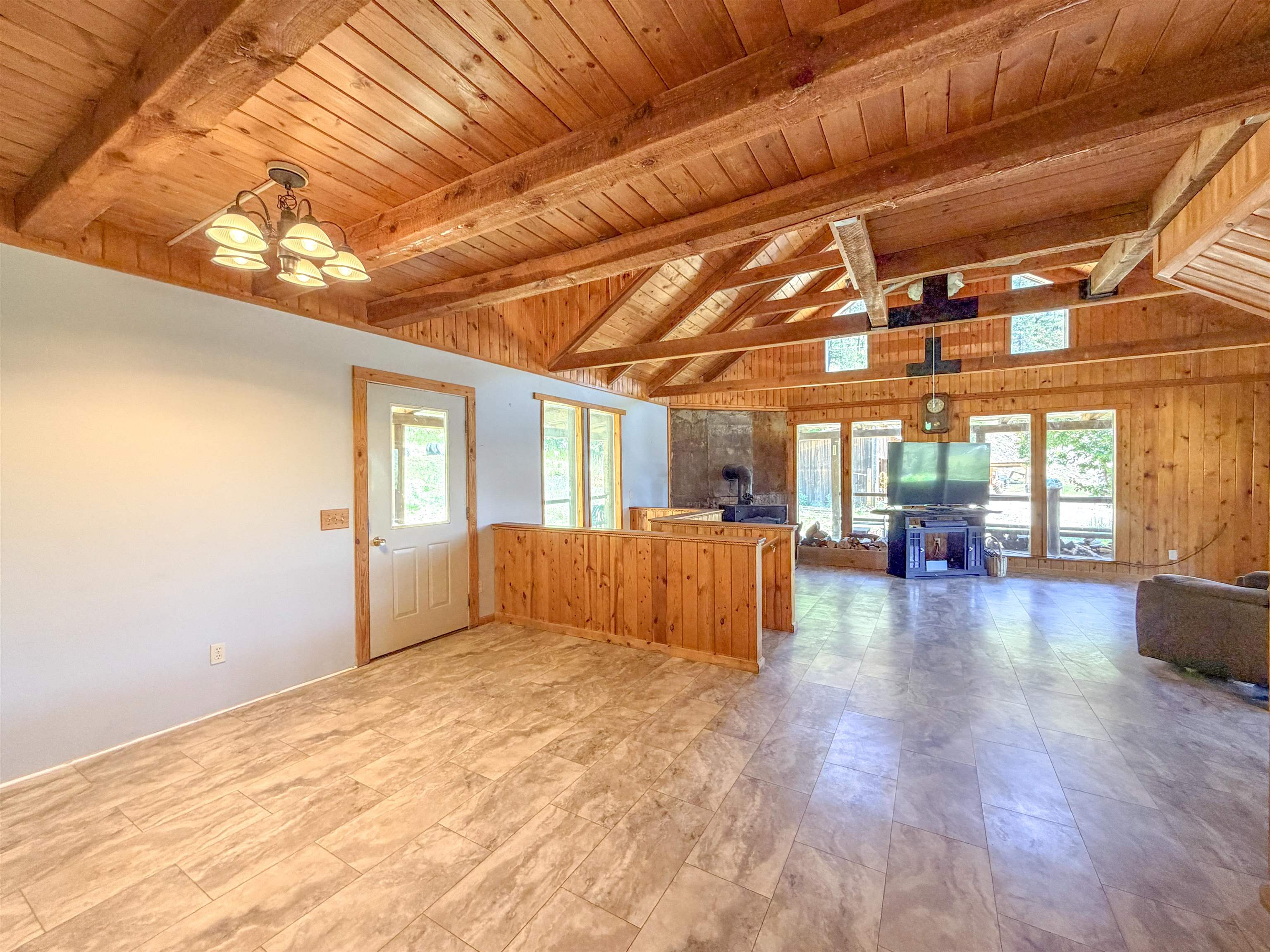 2098 Marble Valley-Basin Road Addy, WA 99101 - Photo 7 of 50