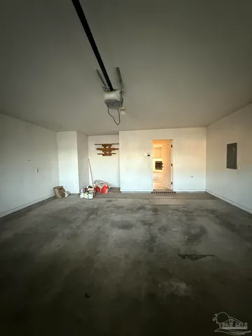 a view of empty room with garage