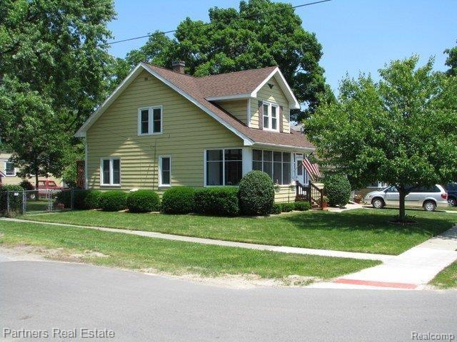 322 Maple Street Howell, MI 48843 - Photo 1 of 24 IMG_1305_1.JPG