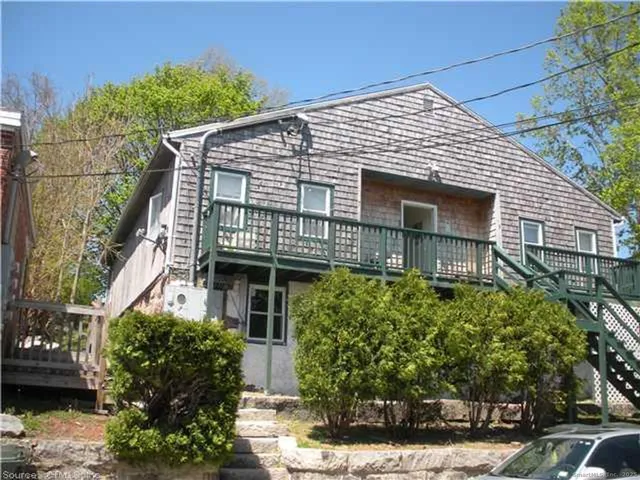$1,000 | 7 Prest Street, Unit 2, New London, CT 06320