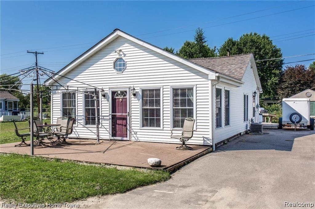 7351 Kilkare Road Lexington, MI 48450 - Photo 1 of 23