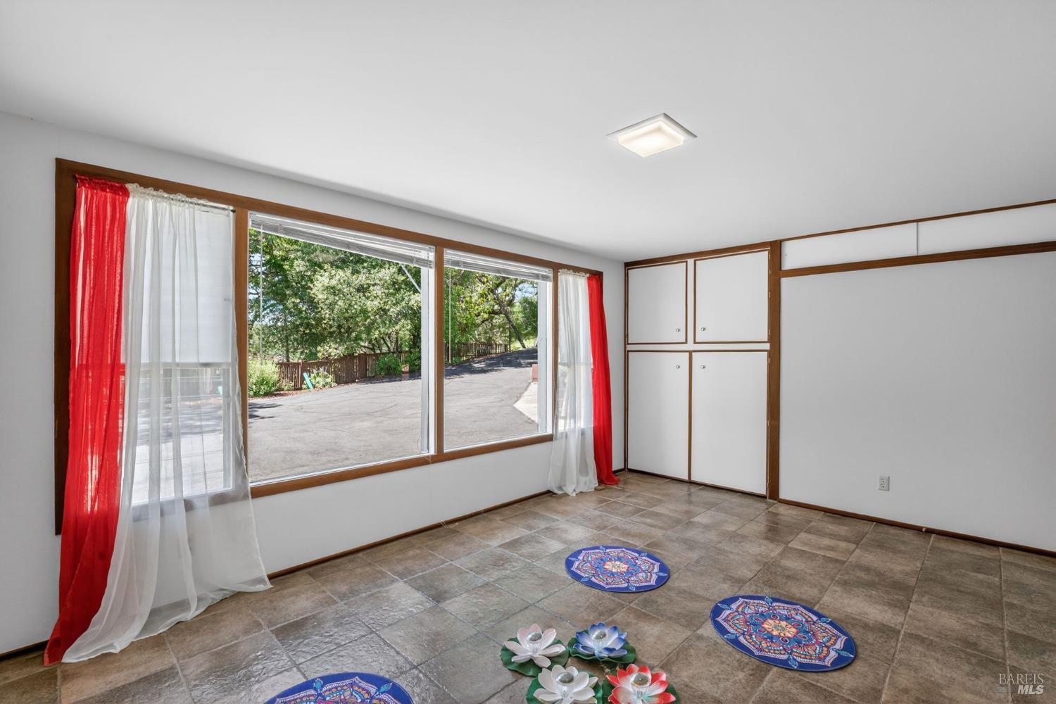 891 Isola Way Ukiah, CA 95482 - Photo 38 of 46 a view of livingroom with furniture and a large window