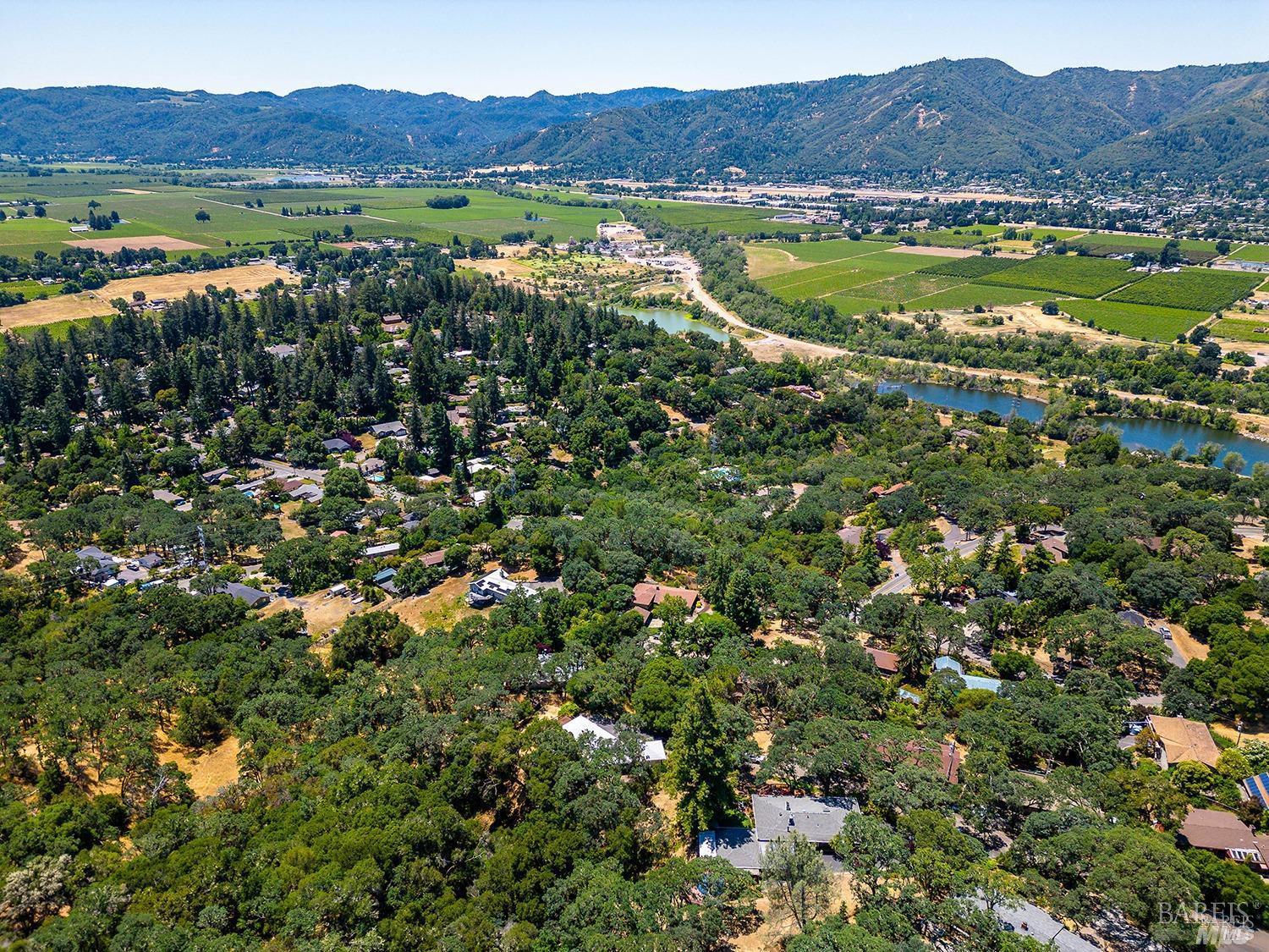891 Isola Way Ukiah, CA 95482 - Photo 46 of 46 a view of lake with mountain
