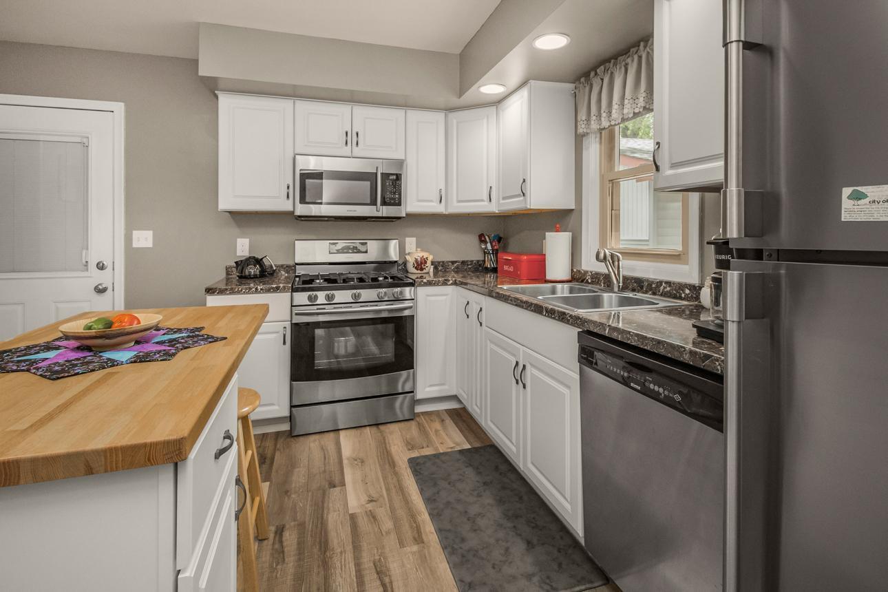 2014 Diffley Road Eagan, MN 55122 - Photo 11 of 39 Gallery Image 11