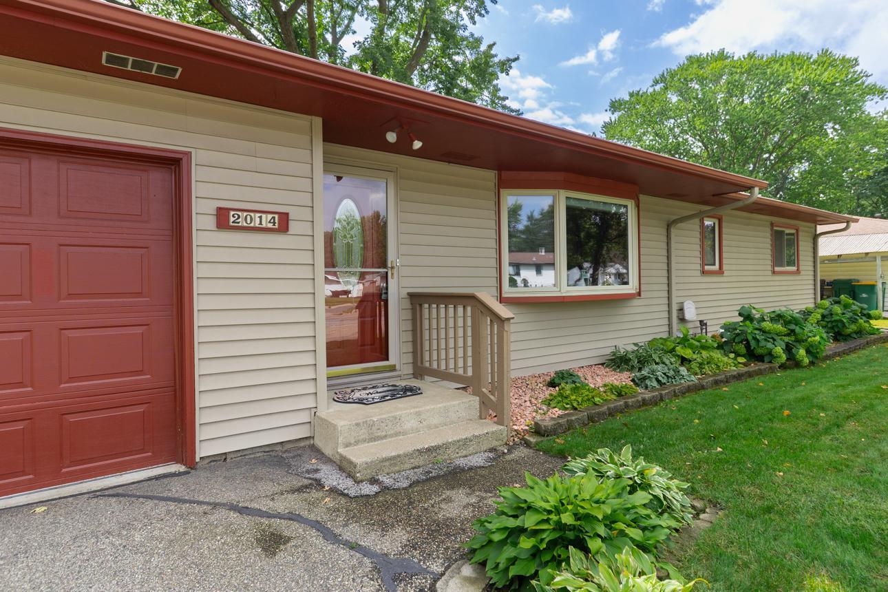 2014 Diffley Road Eagan, MN 55122 - Photo 3 of 39 Gallery Image 3