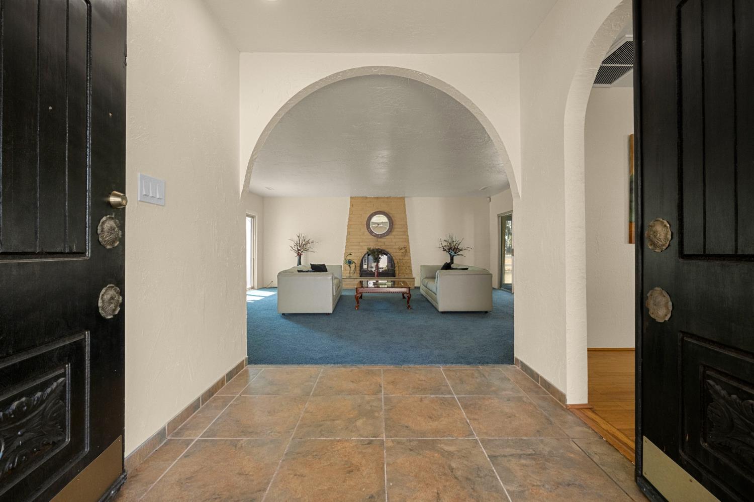 9805 Grant Line Road Elk Grove, CA 95624 - Photo 7 of 65 Gallery Image 7