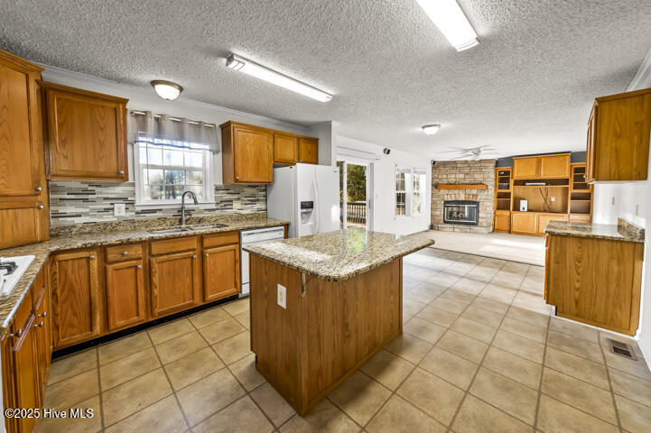139 Sunset Avenue Merritt, NC 28556 - Photo 10 of 60 Kitchen with Waterfront Views