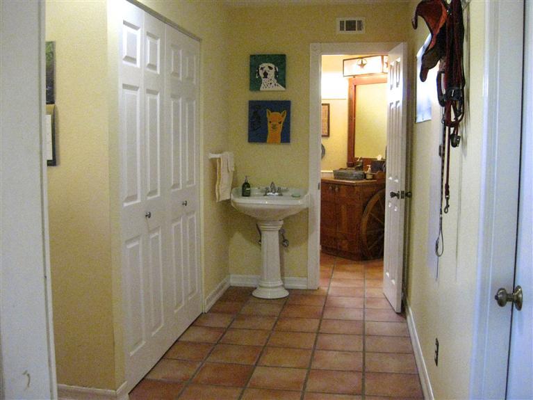 210 Burnham Road Oak View, CA 93022 - Photo 13 of 17 a bathroom with a sink and a mirror