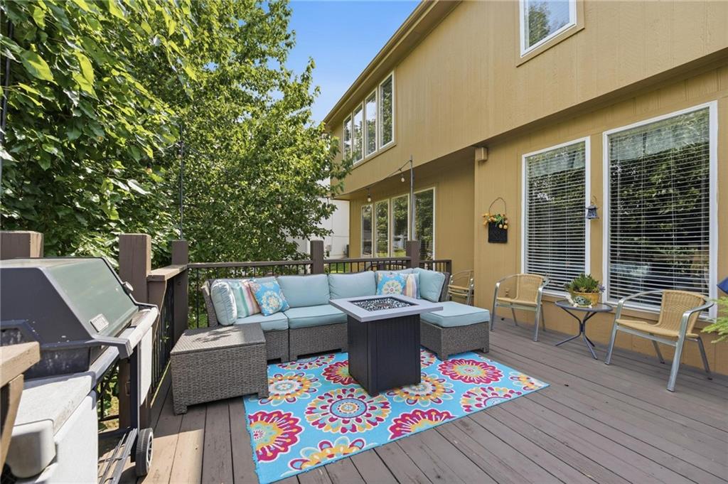 172 Northeast Hidden Ridge Lane Lee's Summit, MO 64064 - Photo 75 of 83 Gallery Image 75