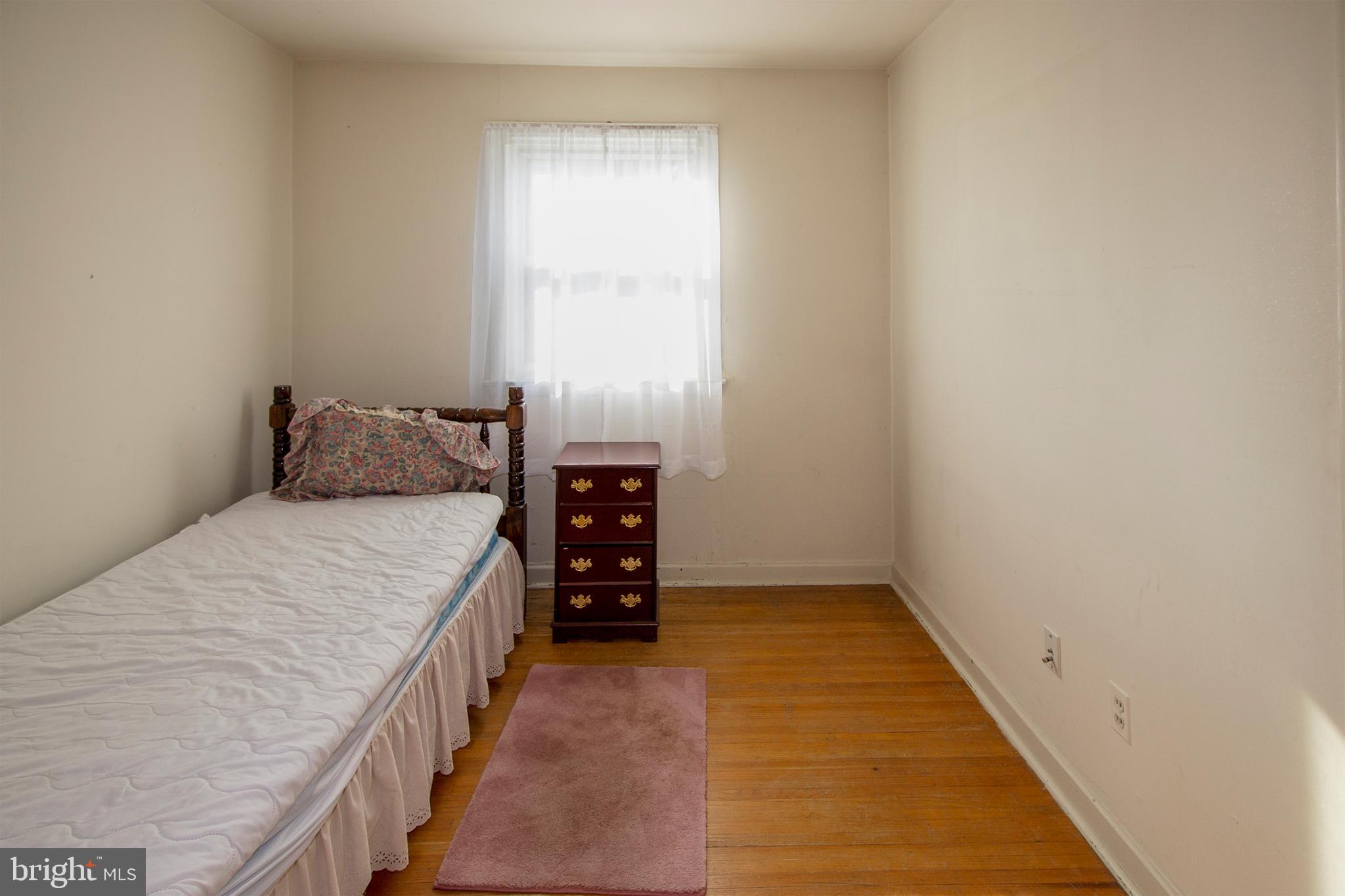 29 Brant Road Norristown, PA 19403 - Photo 16 of 18 Bedroom 3